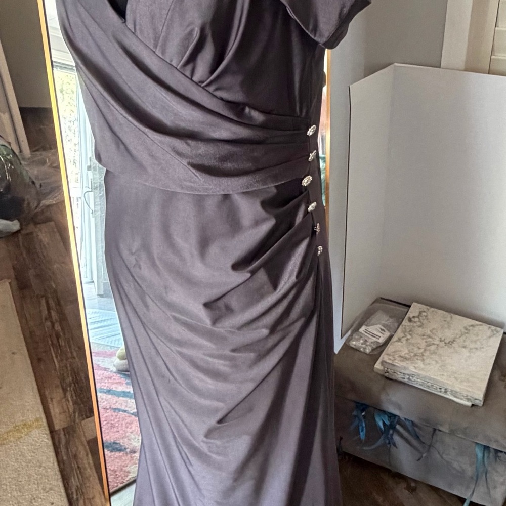 Oleg Cassini Slate Gray One-Shoulder Evening Gown - Picture 5 of 6